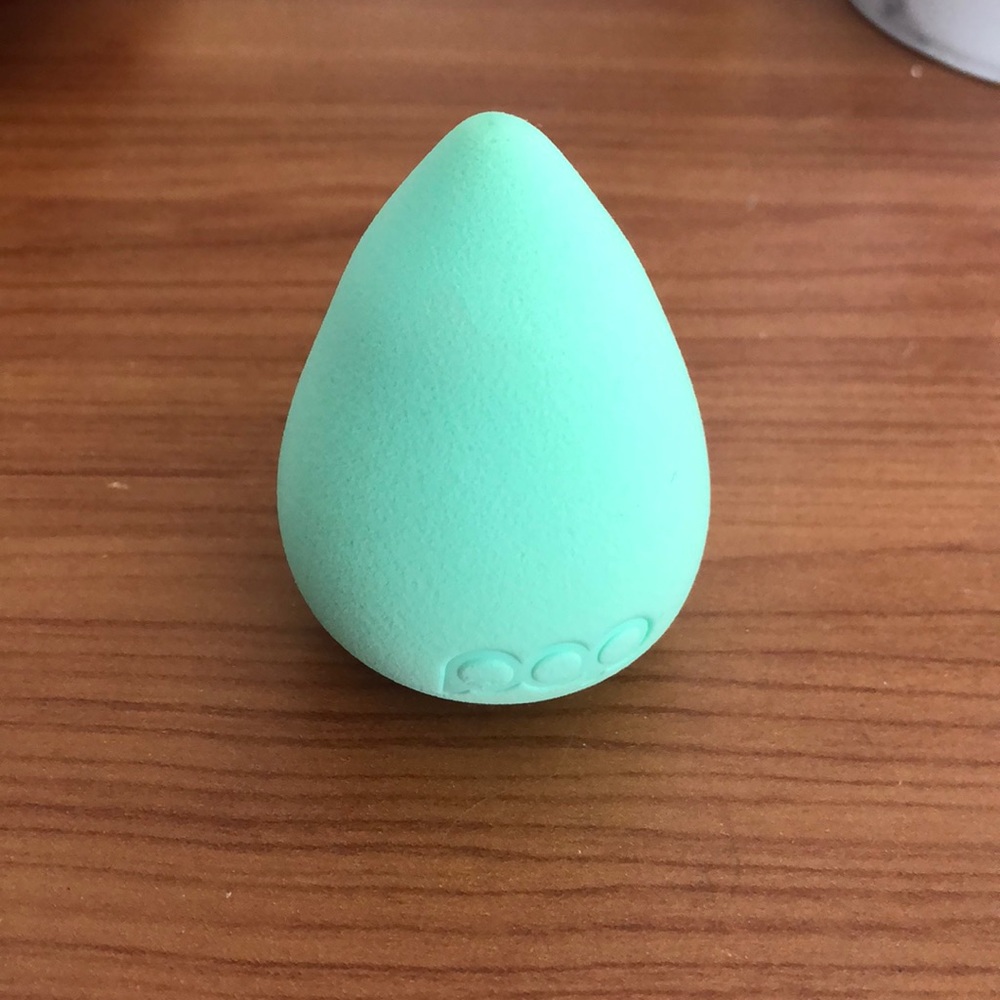 BOGO PopSonic Green Vibrating Beauty Blender